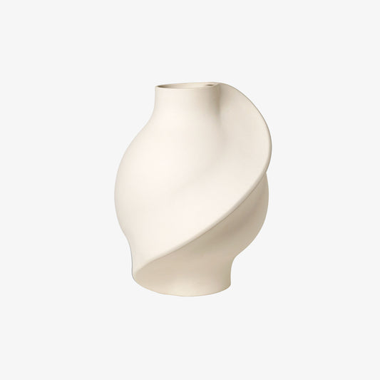 Ceramic Pirout Vase 02