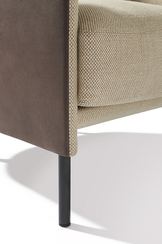 Tiny Blendy Armchair