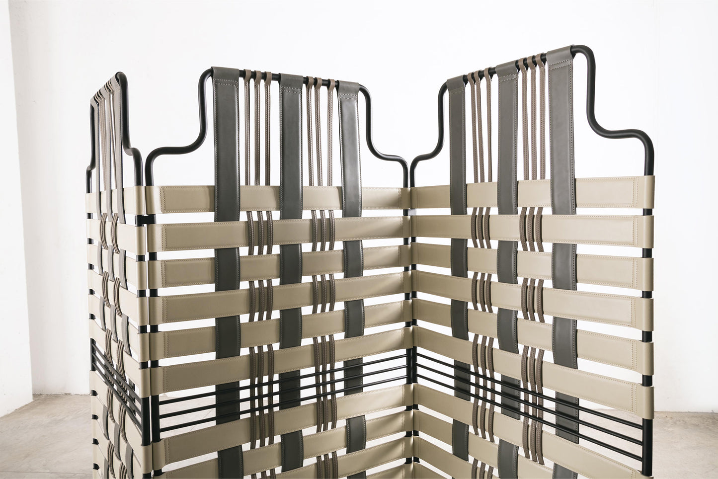 Venier Screen Divider