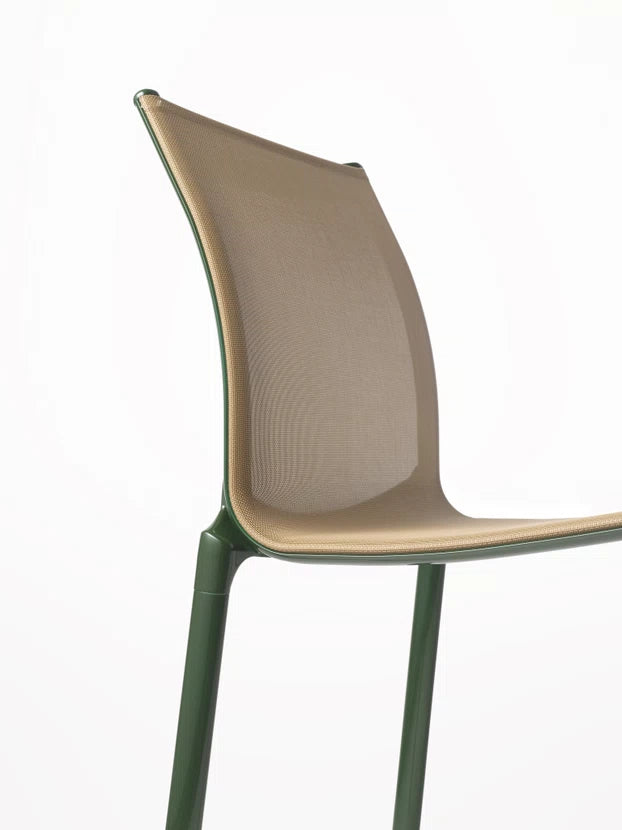 Bigframe 44 Chair