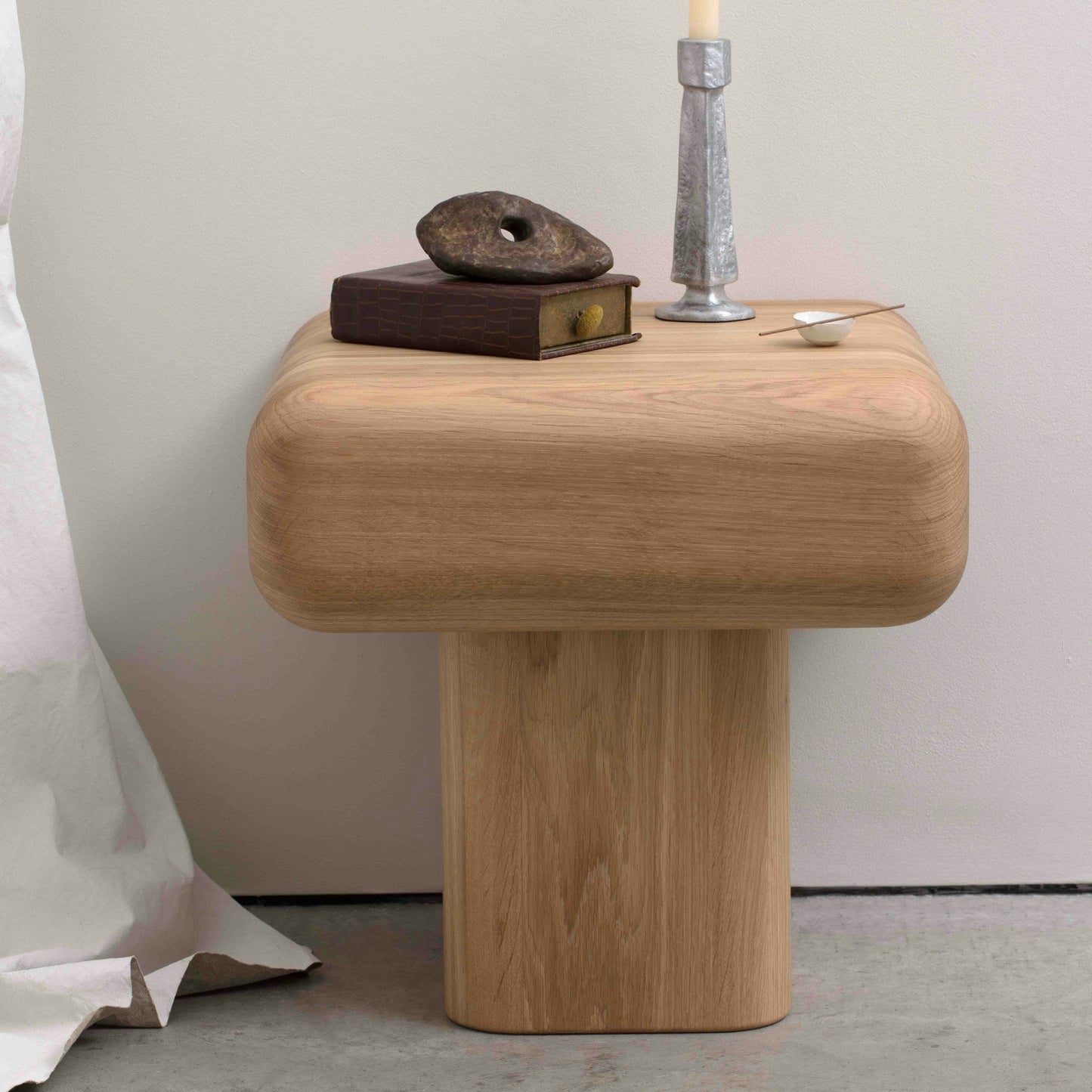 Roll Nightstand