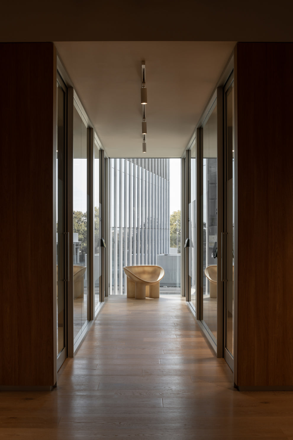The Workstation as Architecture: Multiplex Perth – District Furniture