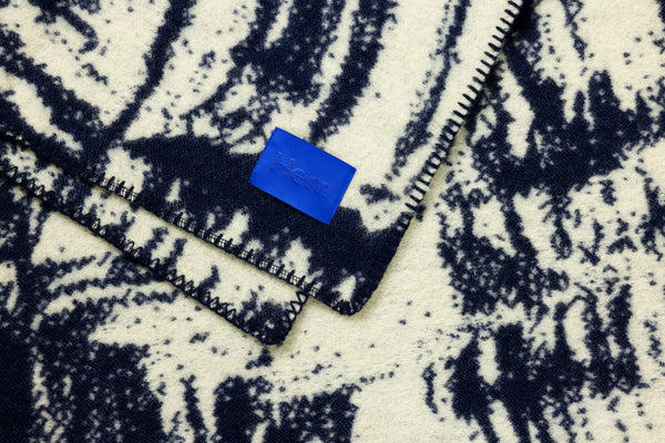 Pale Lemon / Navy Blue