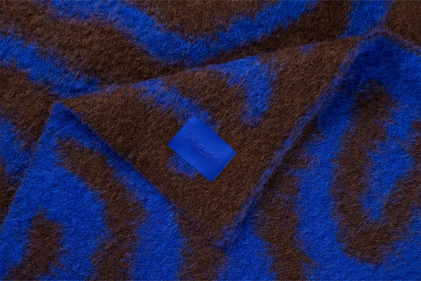 Ultramarine Blue / Brown Wiggle