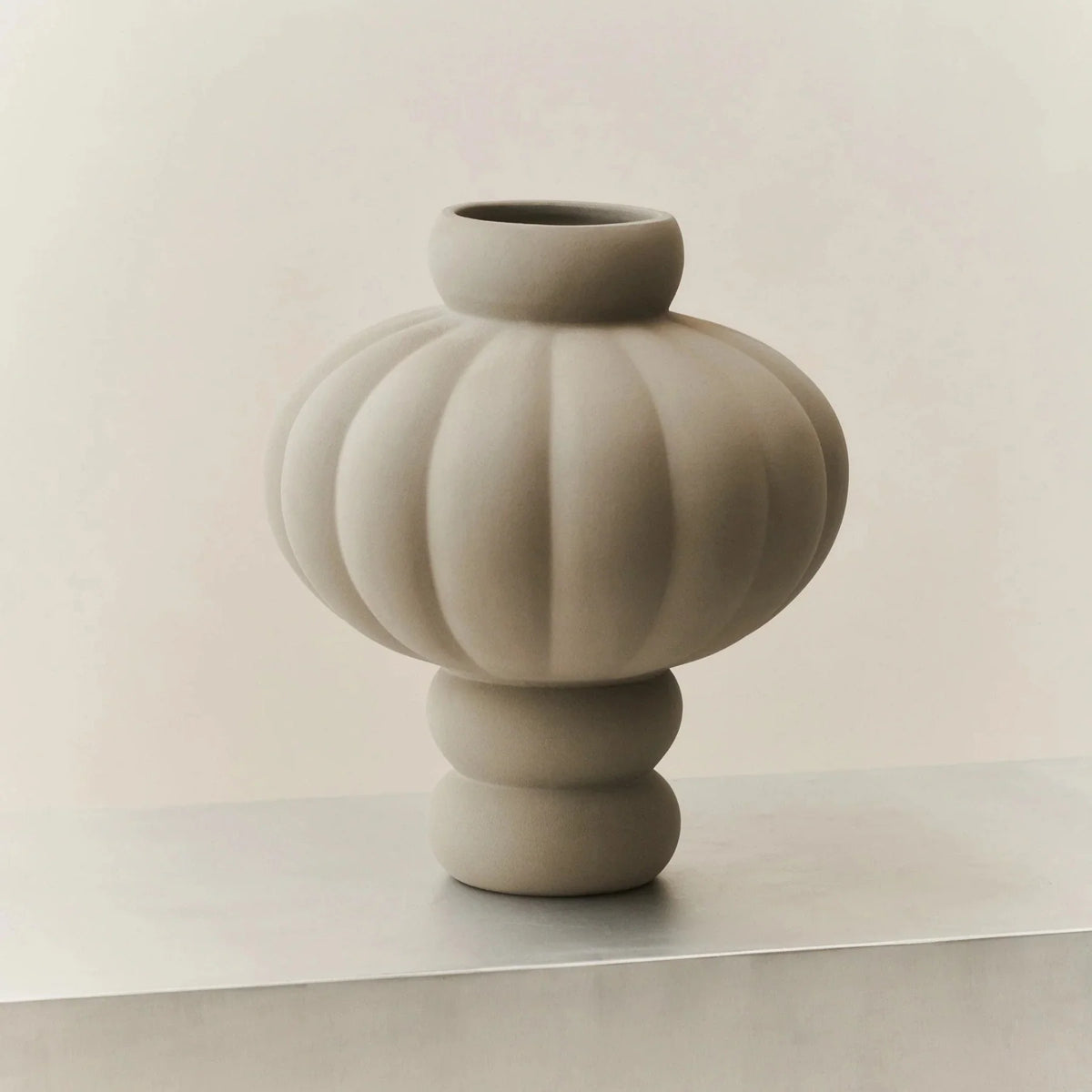 Balloon Vase 08