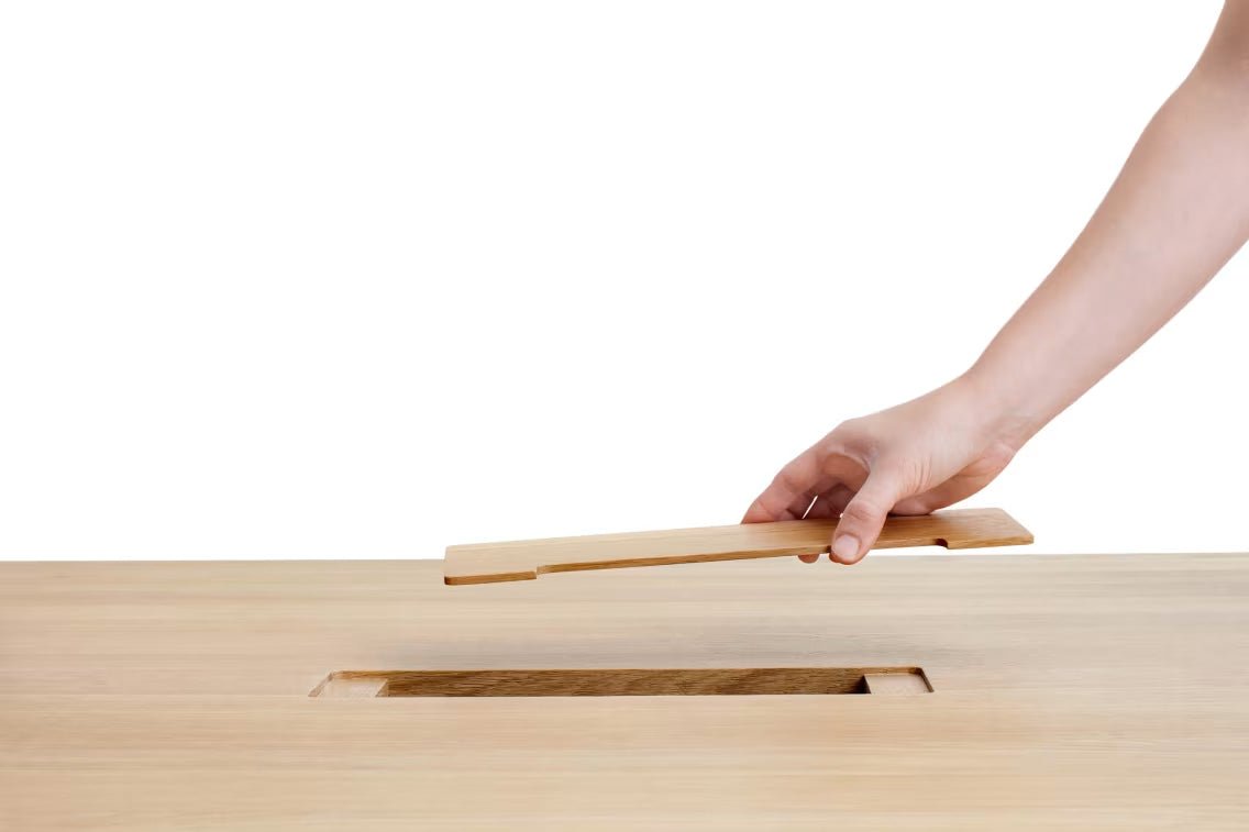 Alle Conference Table - District Furniture