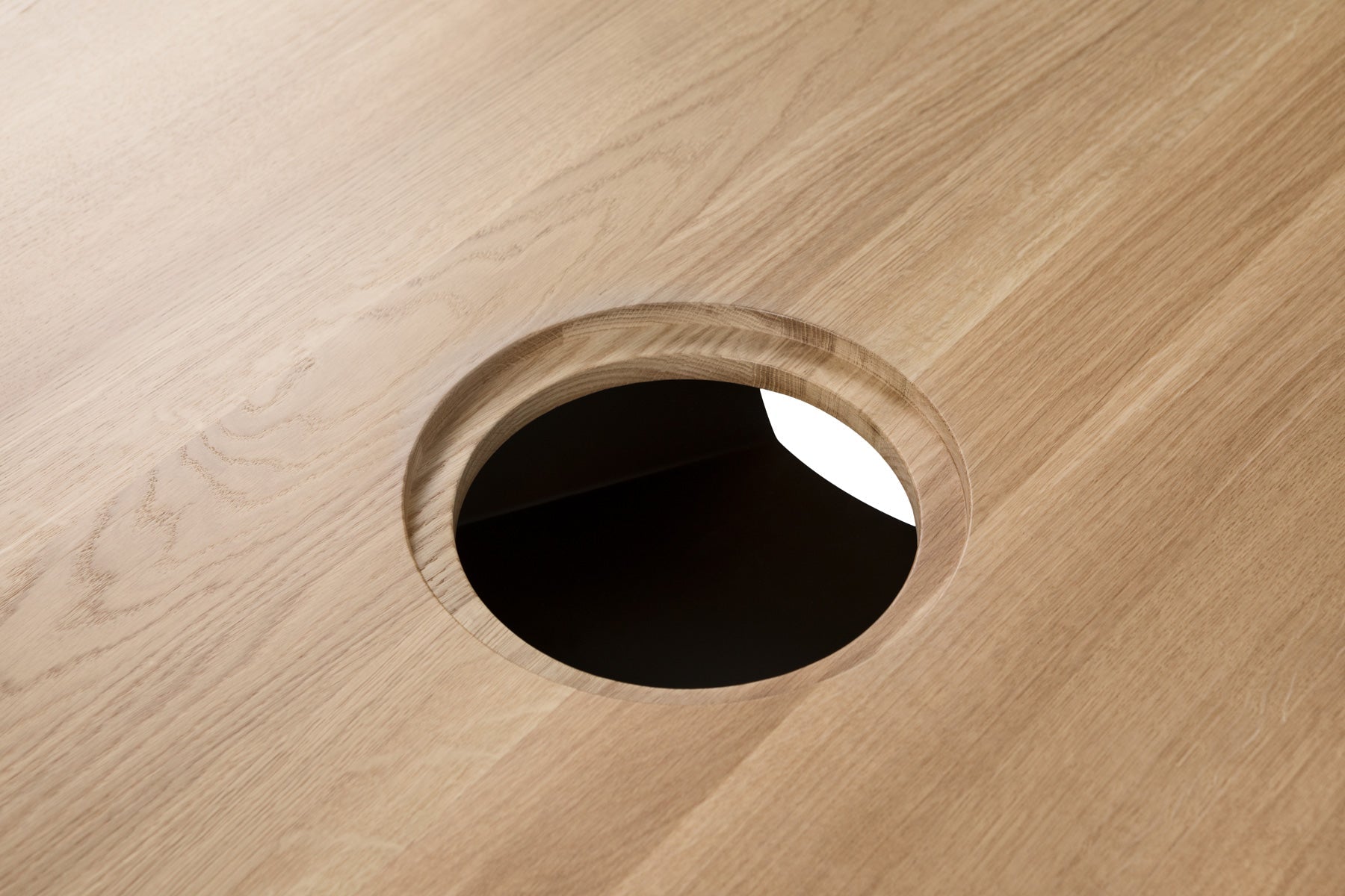 Alle Round Media Table - District Furniture