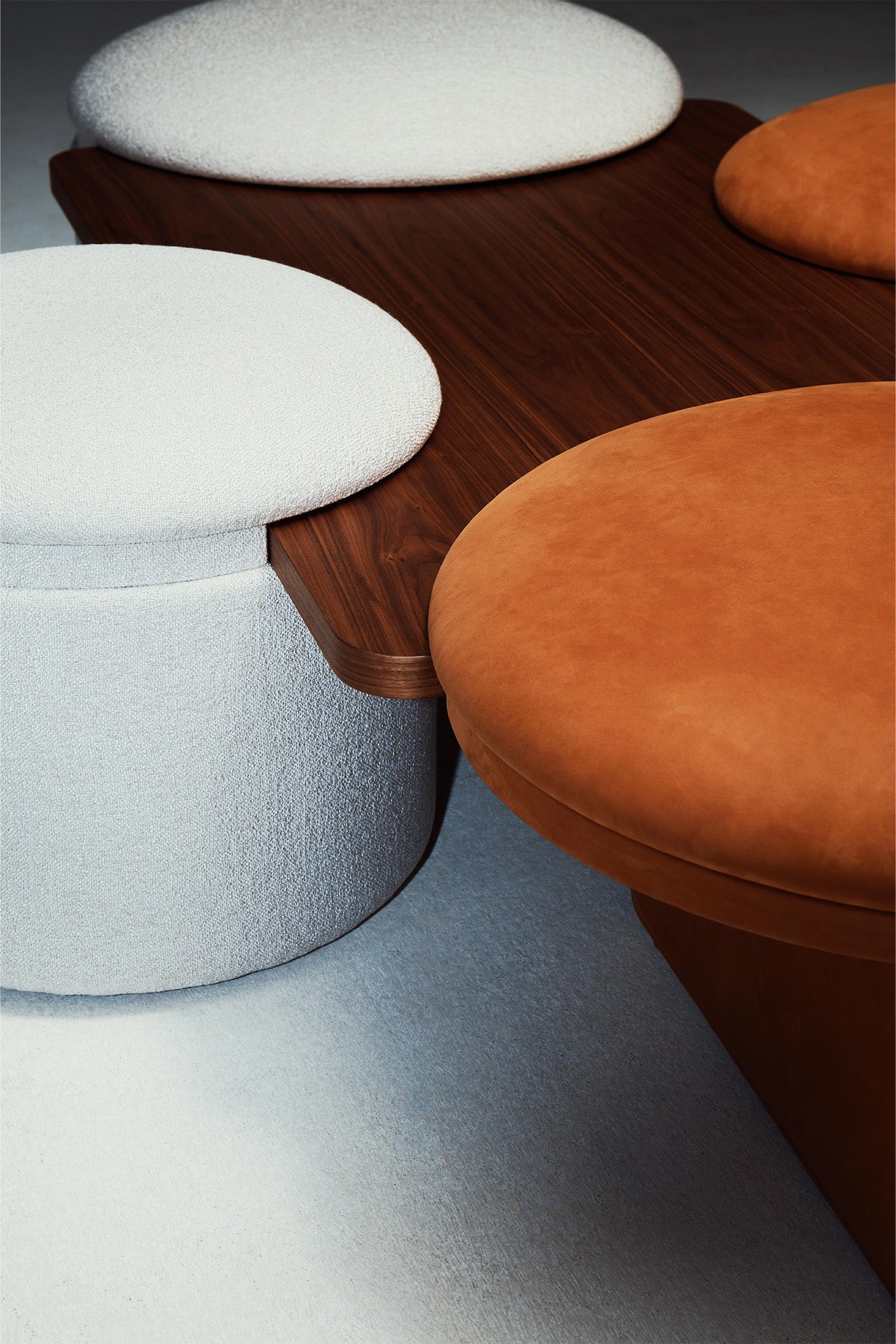 Amazone Pouf - District Furniture