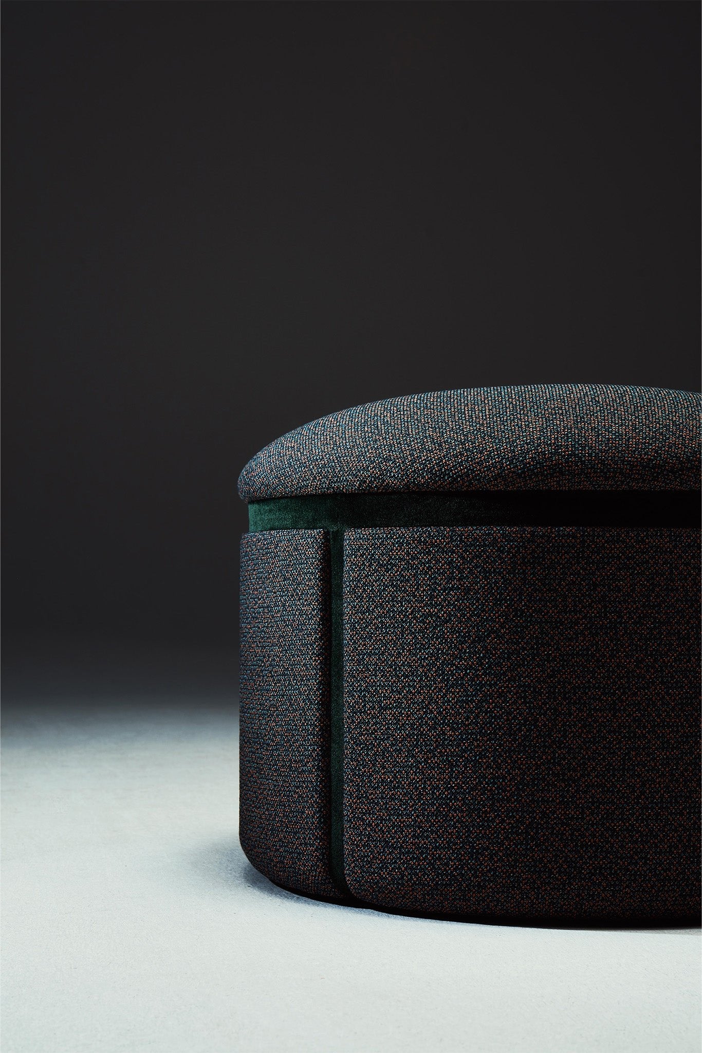 Amazone Pouf - District Furniture