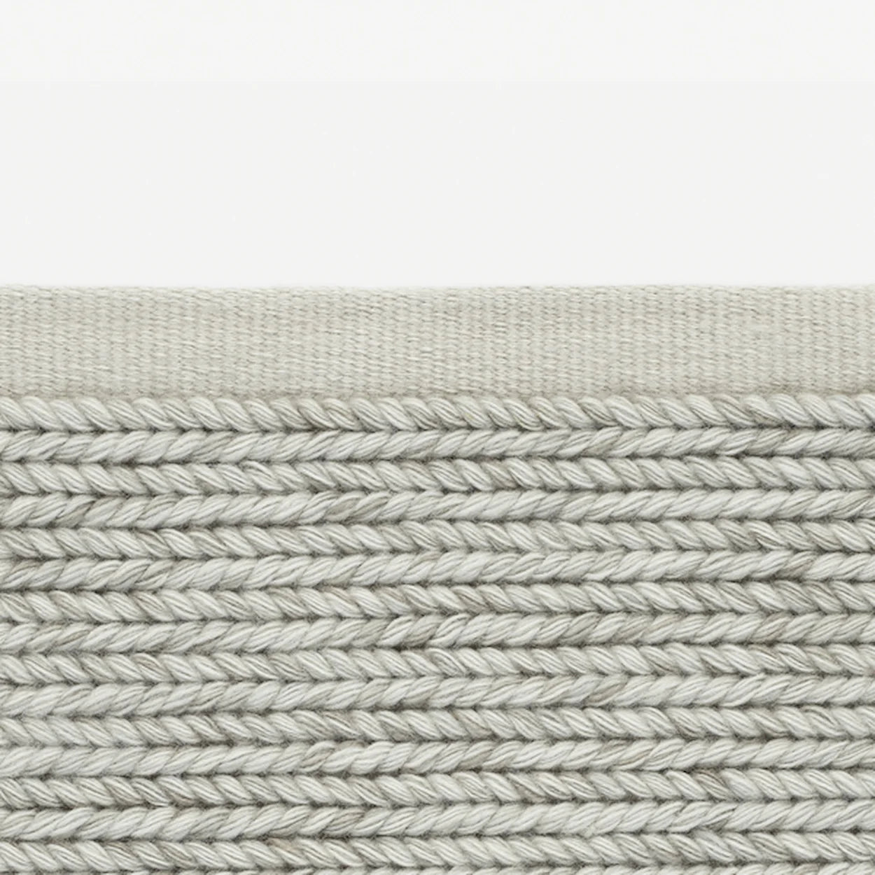 Aram 2 Rug - District Furniture