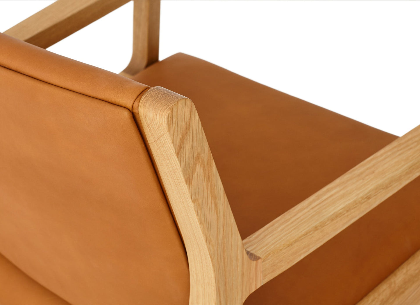 Ari Lounge Chair - District Furniture