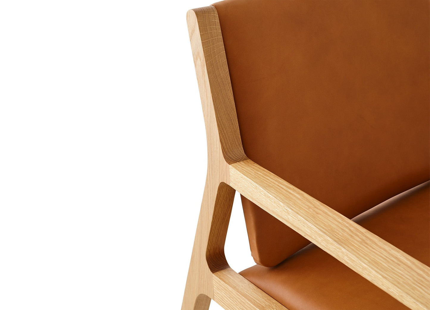 Ari Lounge Chair - District Furniture