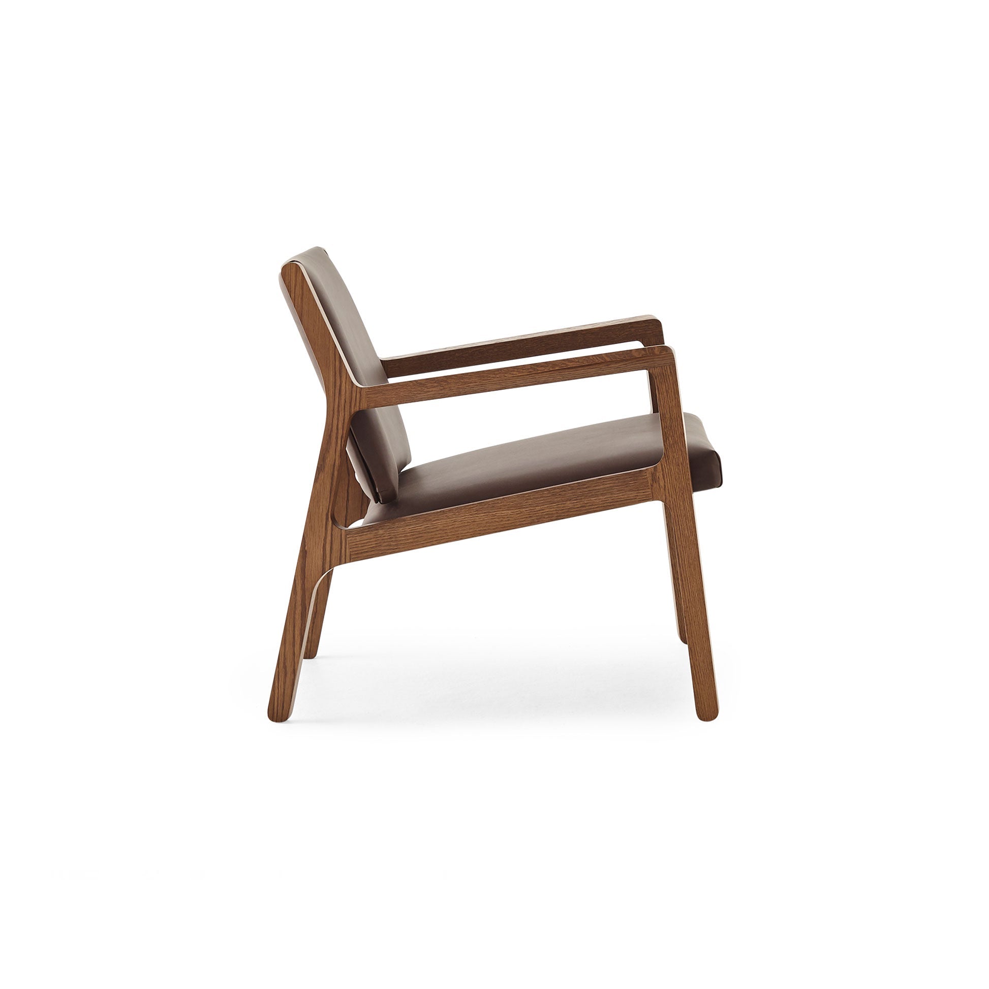 Ari Up Lounge Chair - District Furniture