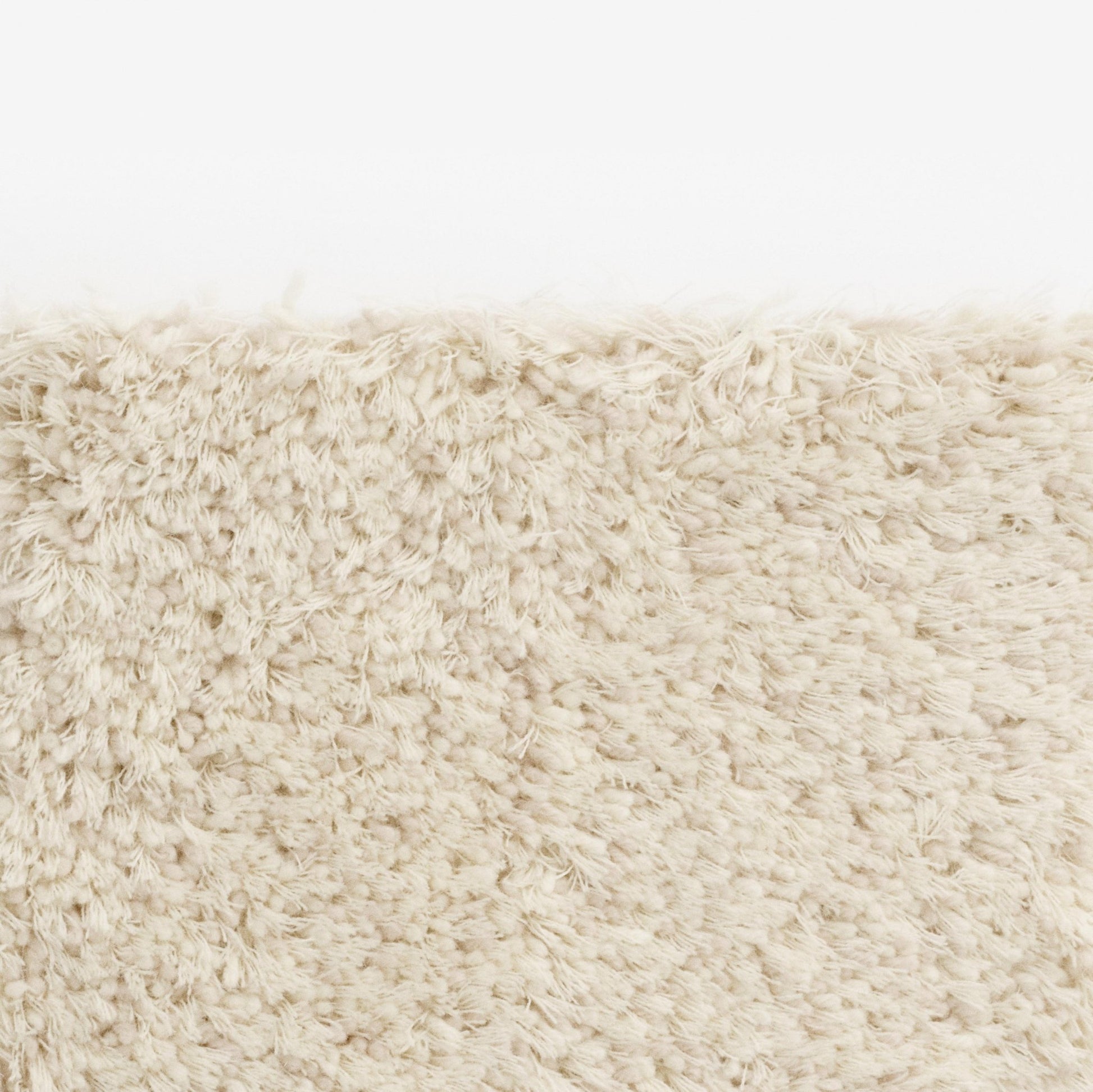 Bravoure 35 Rug - District Furniture