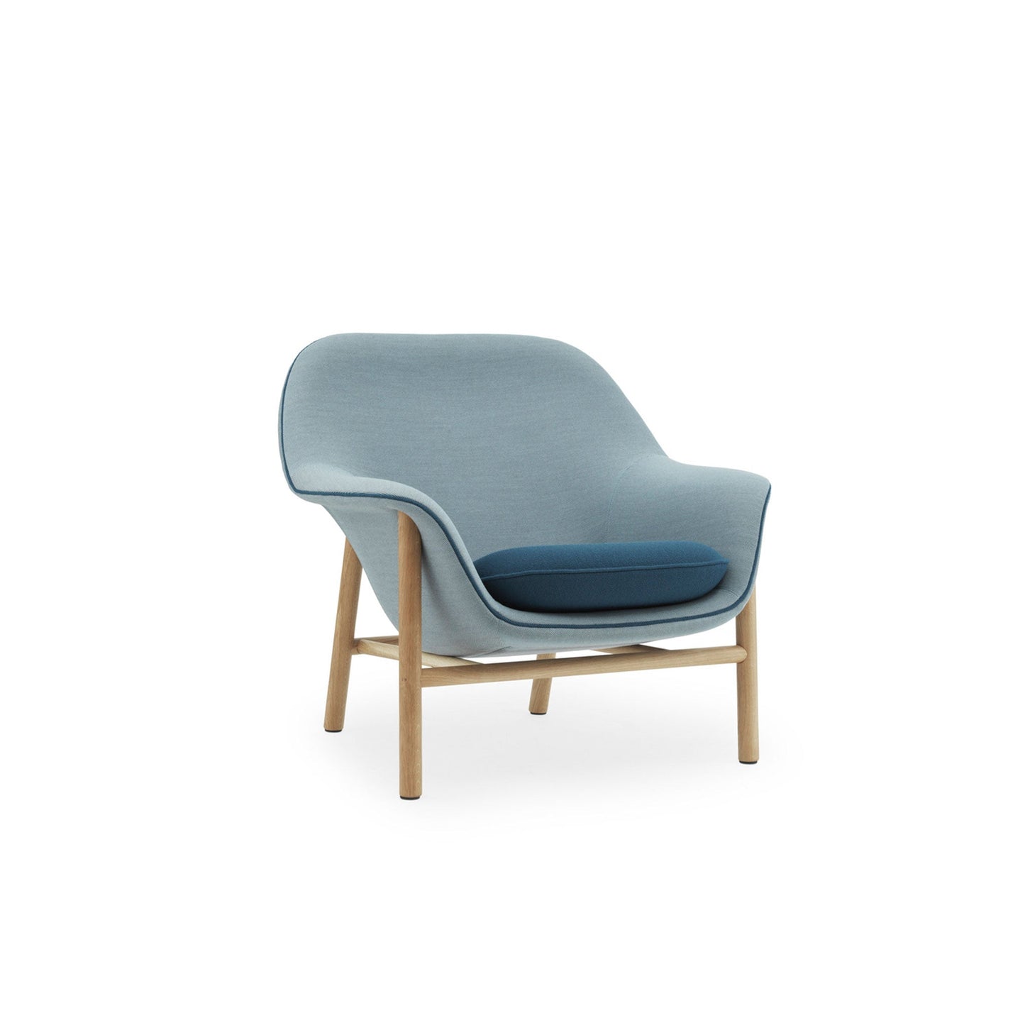 Drape Loungechair Low - Oak - District Furniture