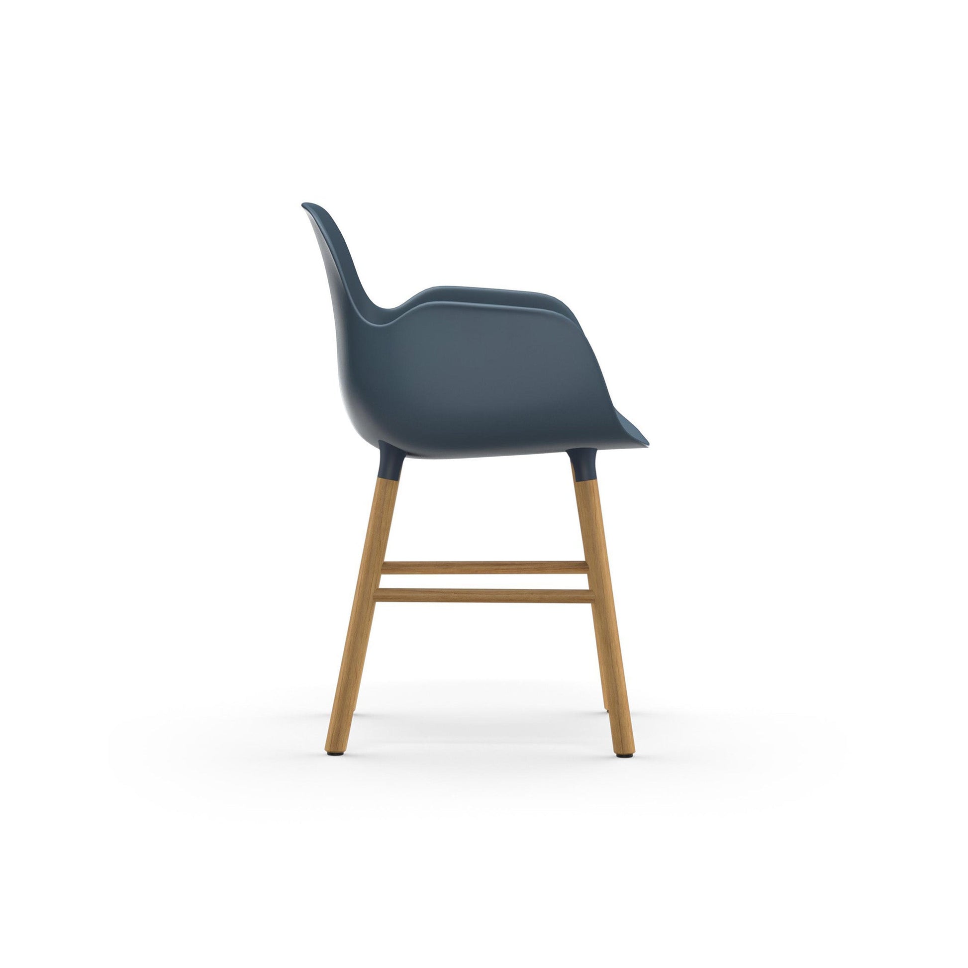 Form Armchair Oak - District Furniture