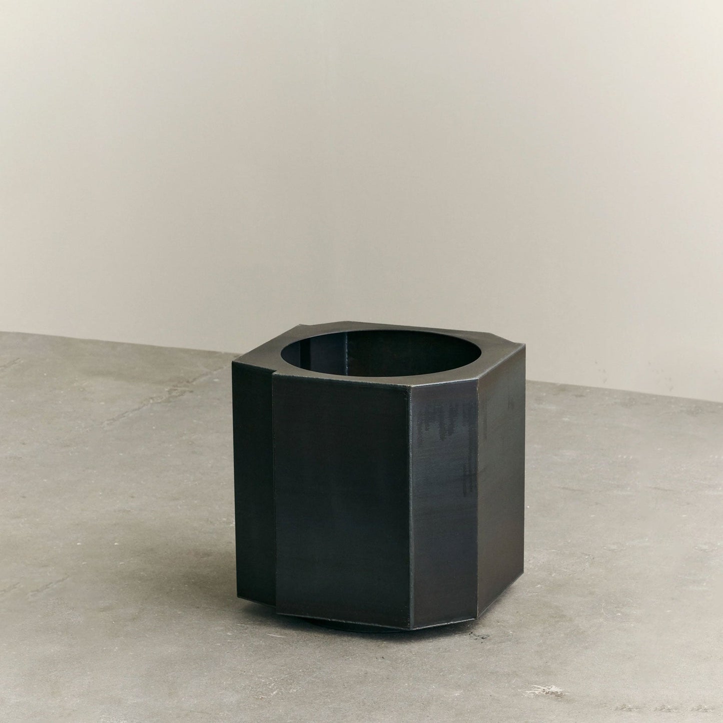 Funki Pot - District Furniture