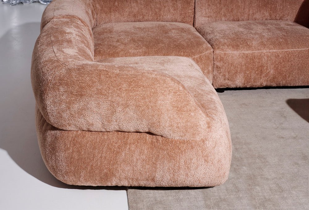 Georgie Sofa - District Furniture