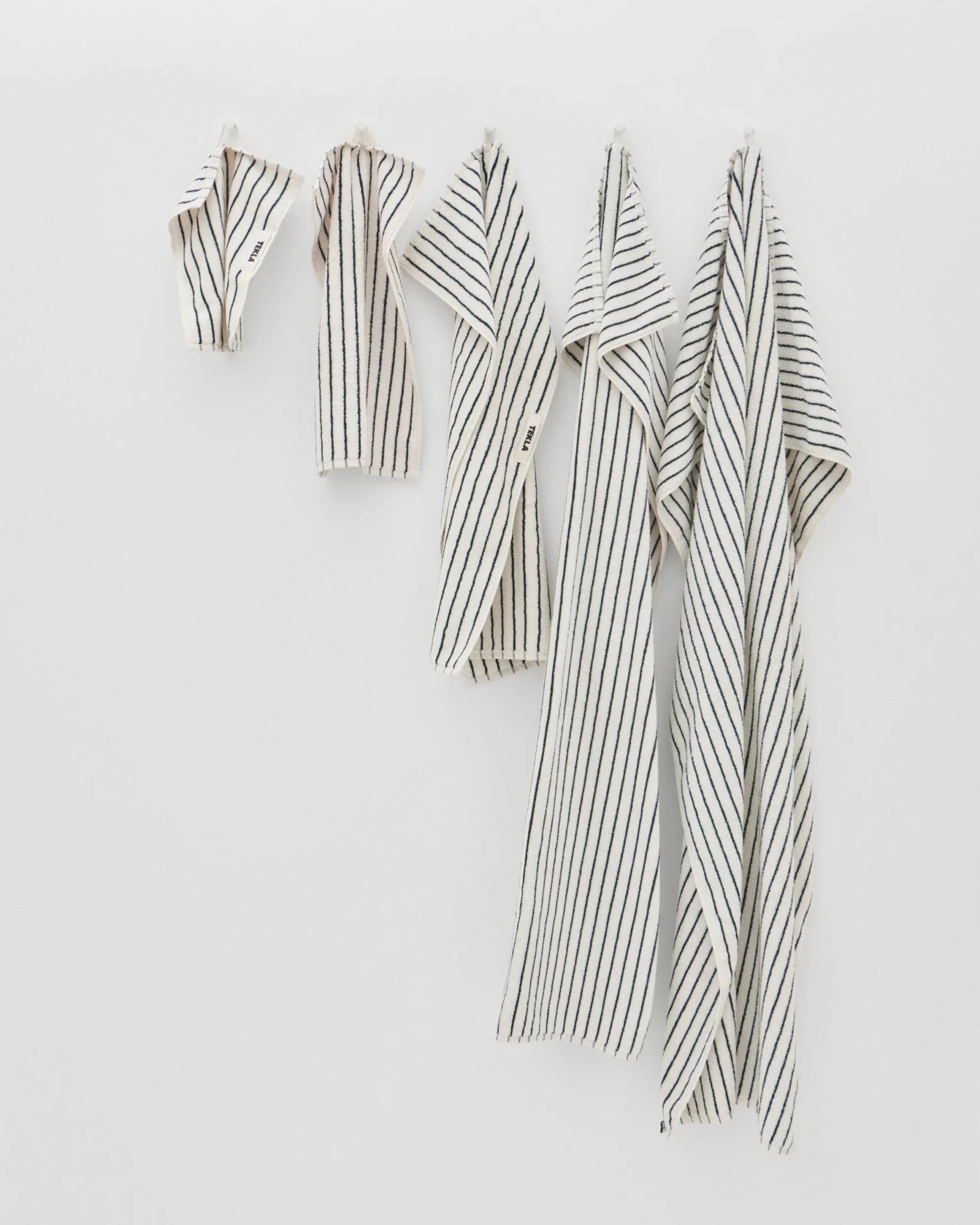 Hand Towel - District Furniture