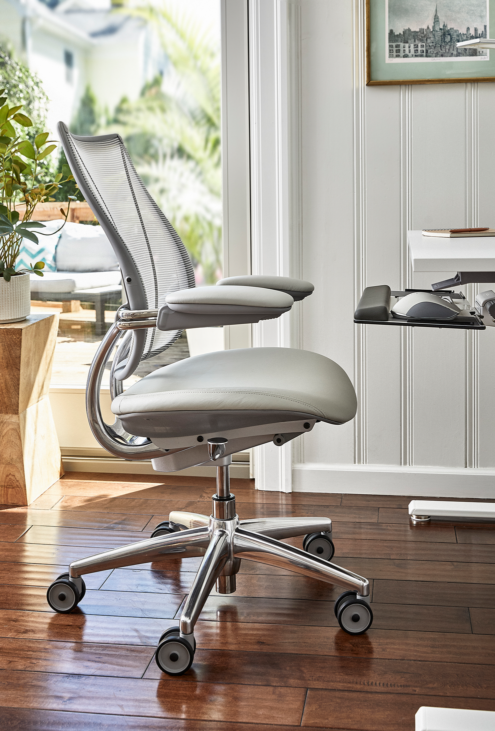 Liberty Task Chair | Humanscale | District – District Furniture