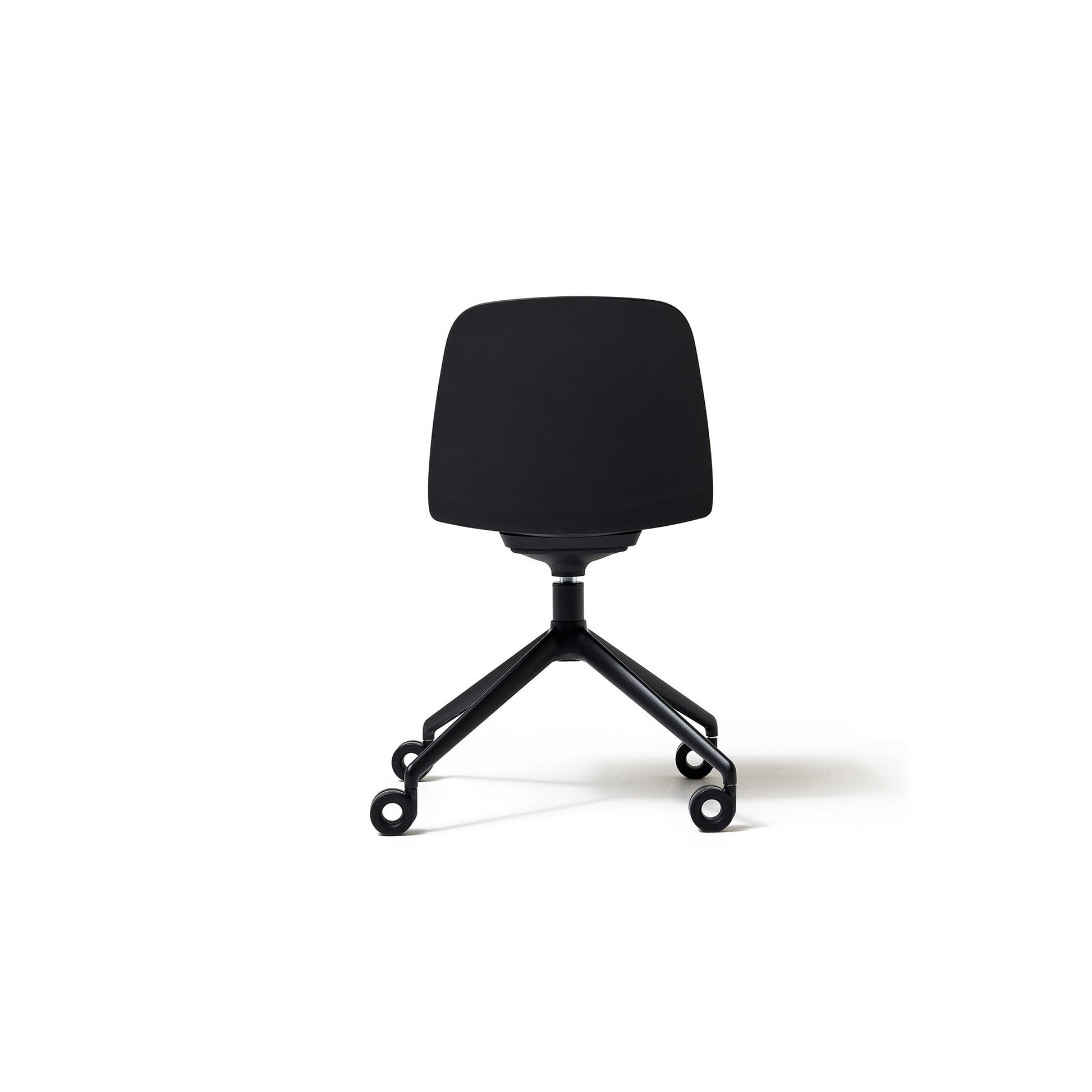 Kire Chair 4W - District Furniture