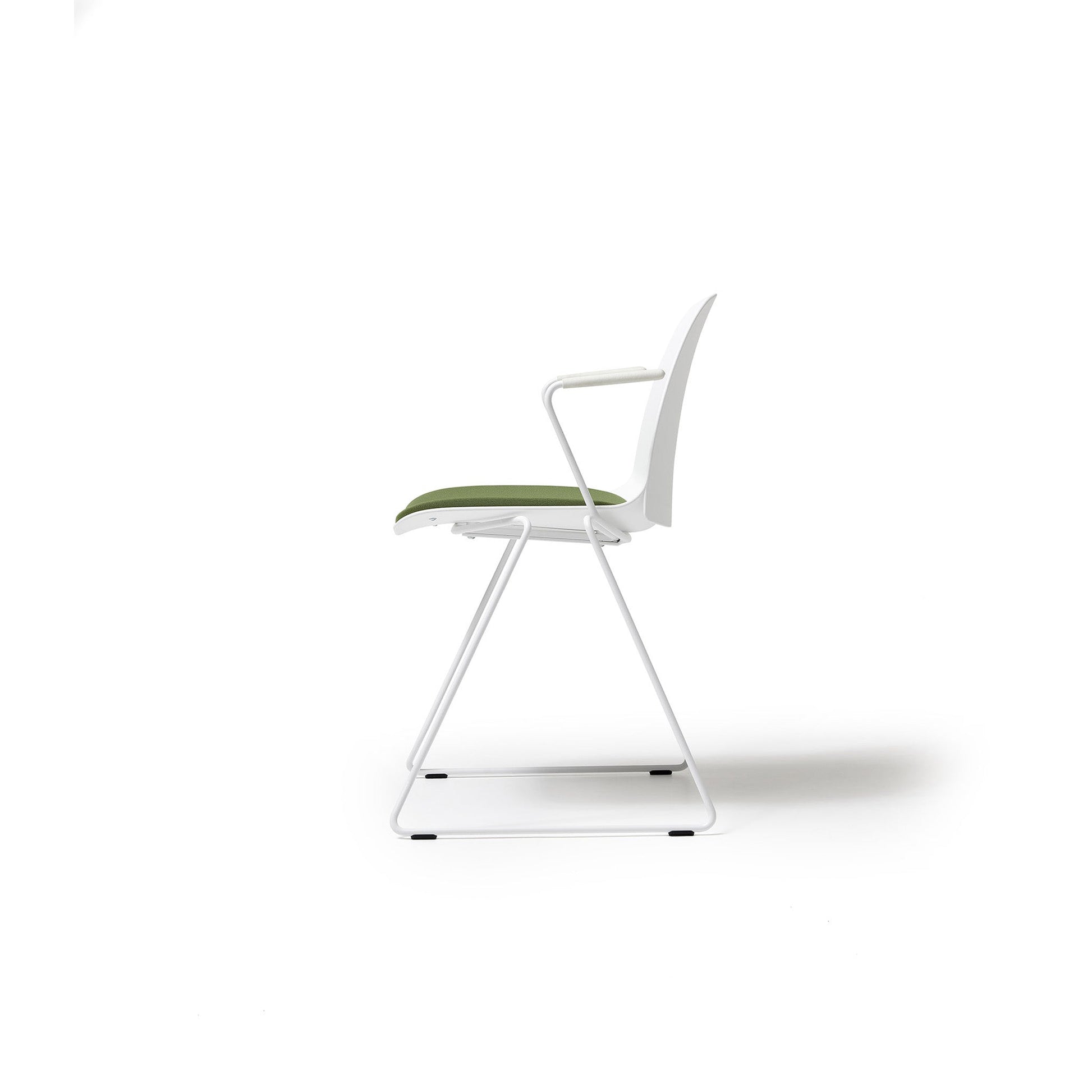 Kire Chair Sled Base with Arms - District Furniture