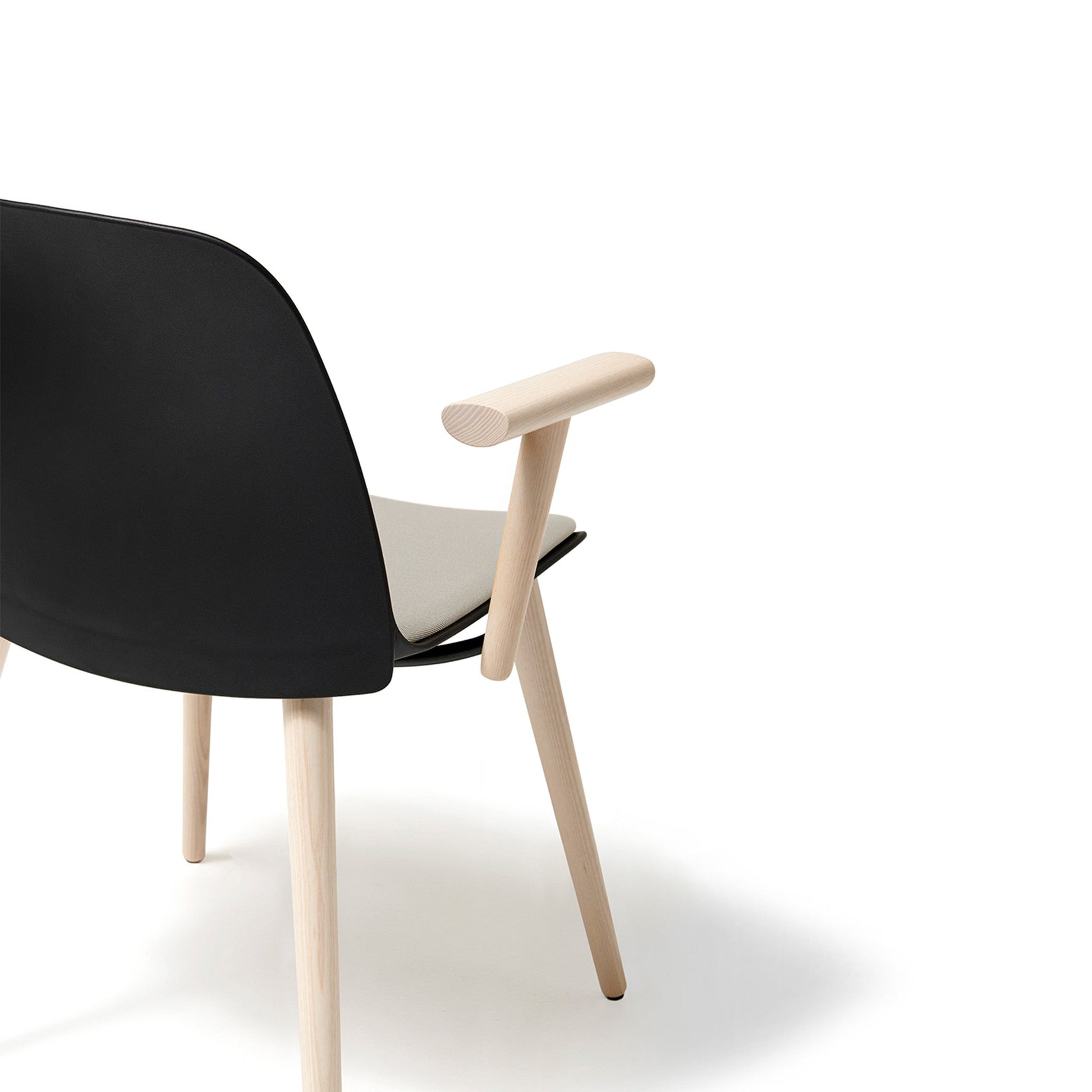 Kire Visitor Chair with Arms - District Furniture