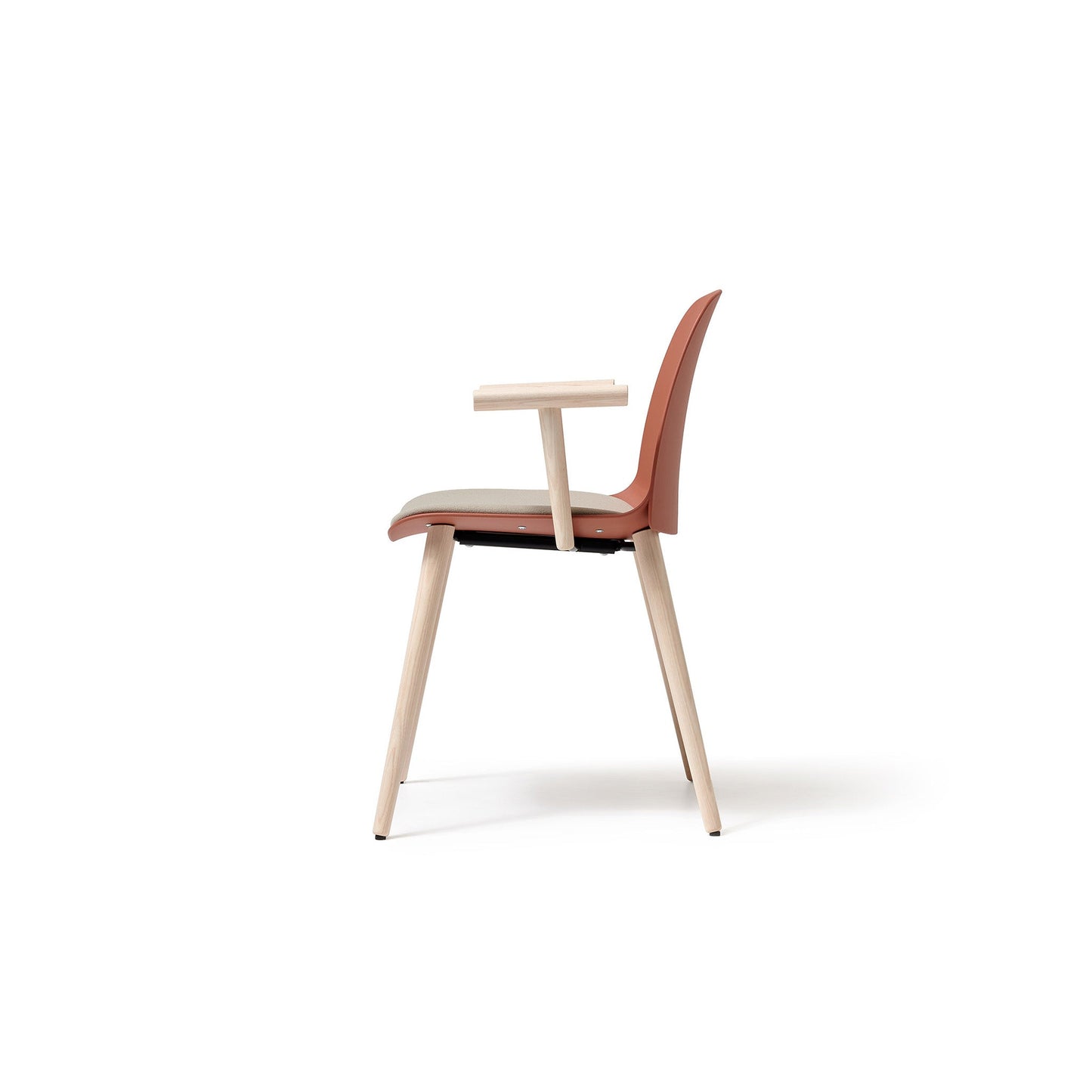 Kire Visitor Chair with Arms - District Furniture
