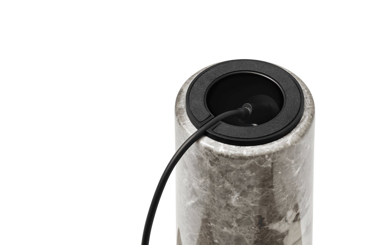 Kizu Portable Table Lamp - District Furniture