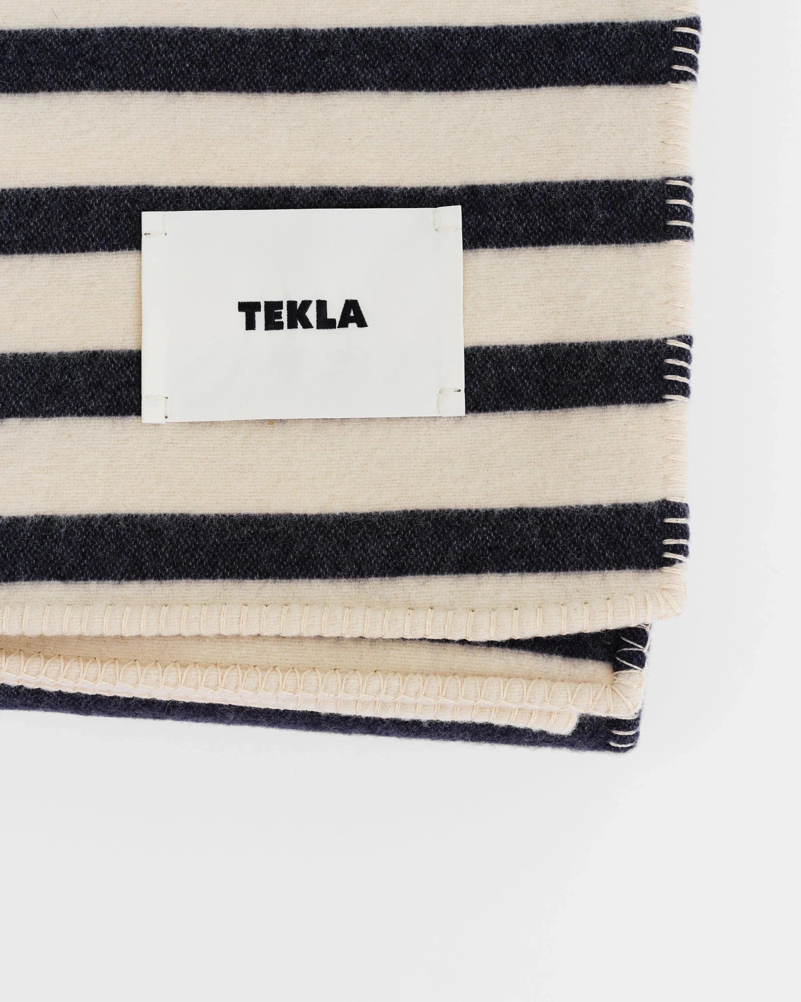 Lambswool Blanket - District Furniture