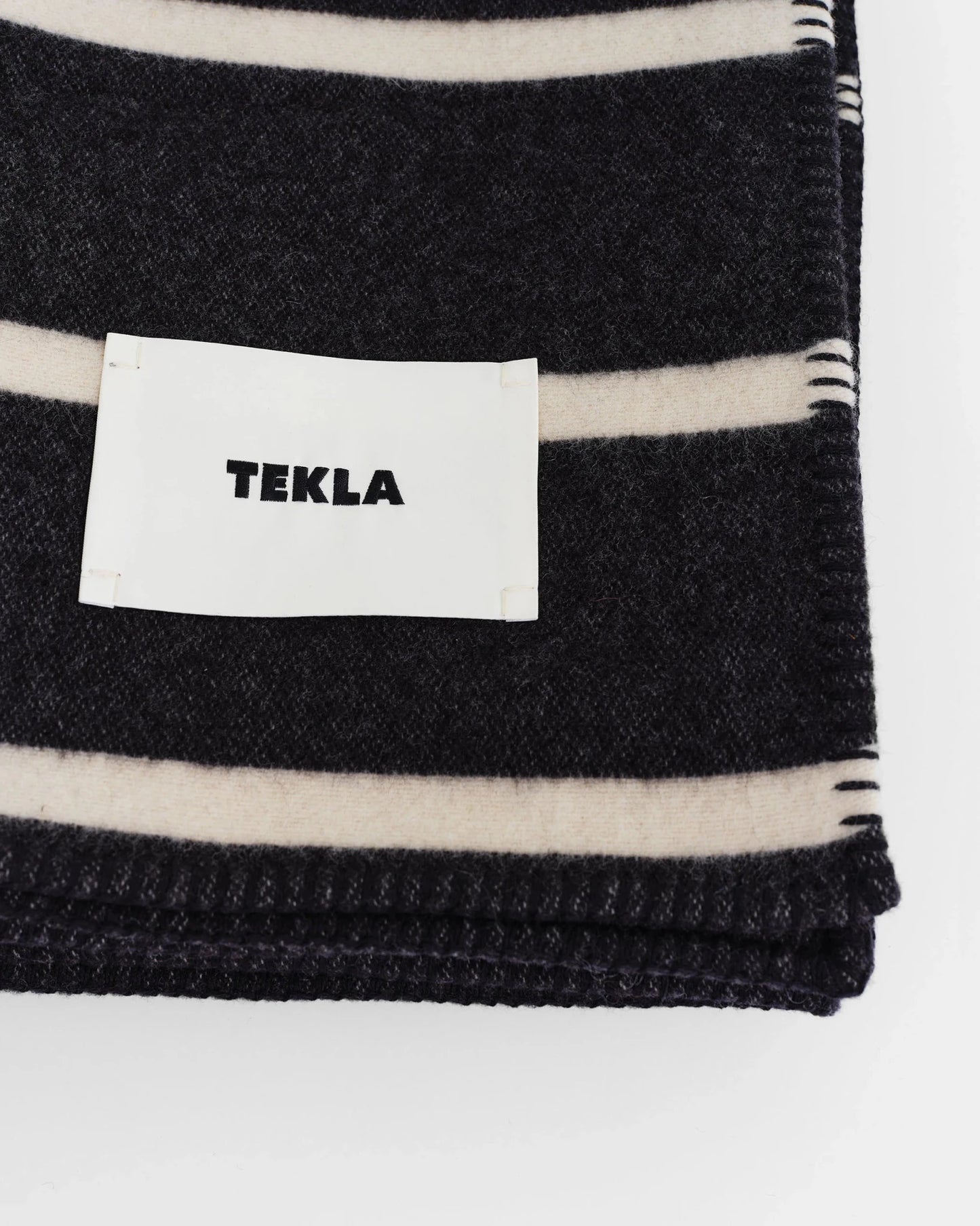 Lambswool Blanket - District Furniture
