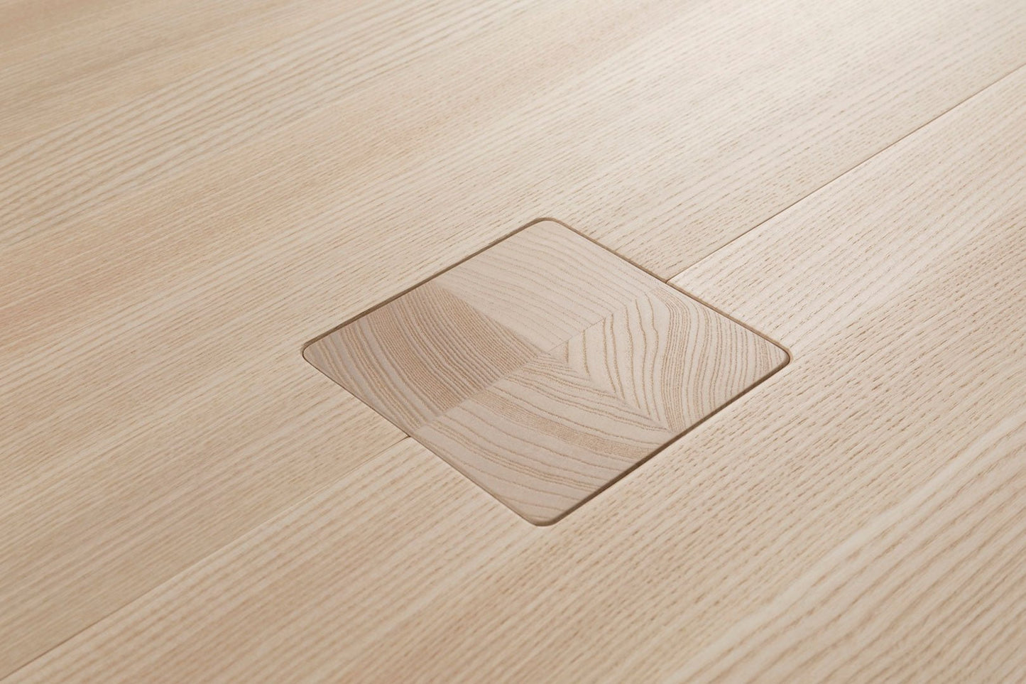 Max Table - District Furniture