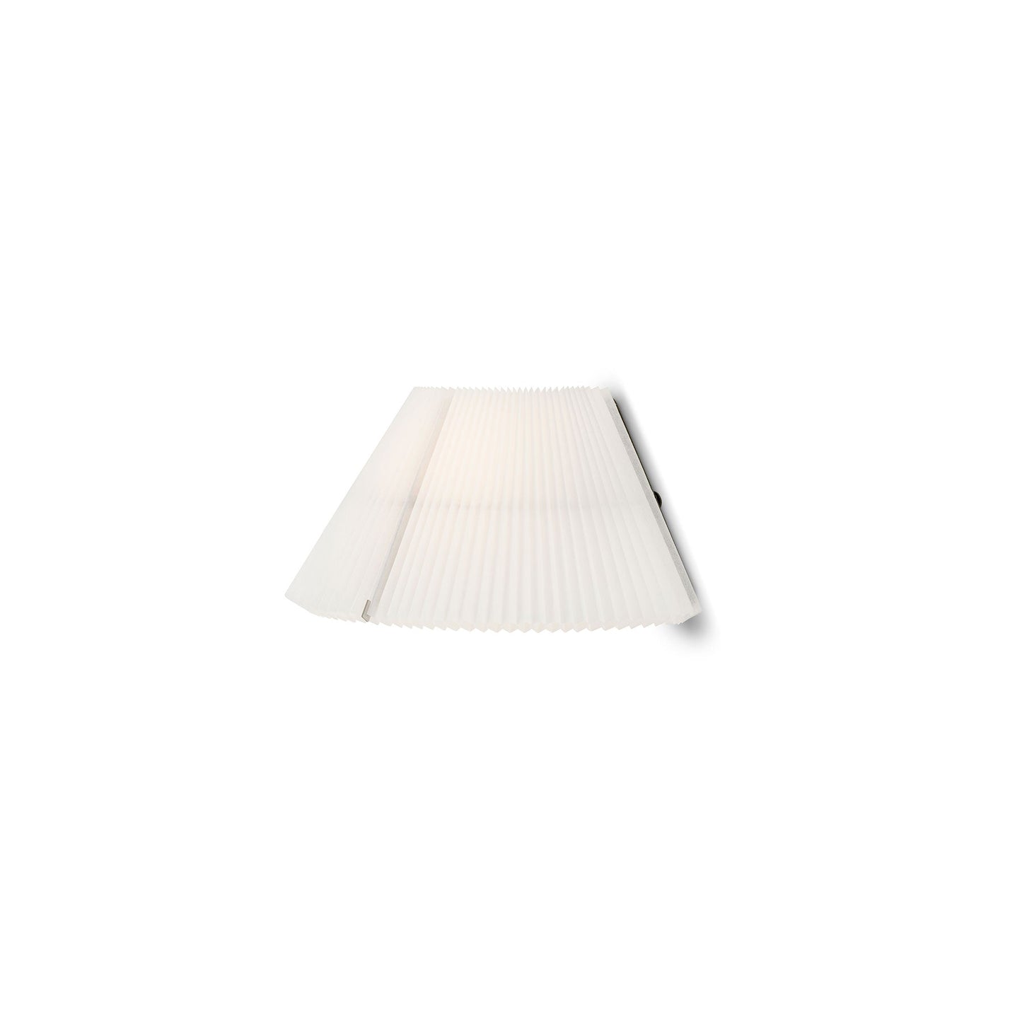 Nebra Wall Lamp - District Furniture