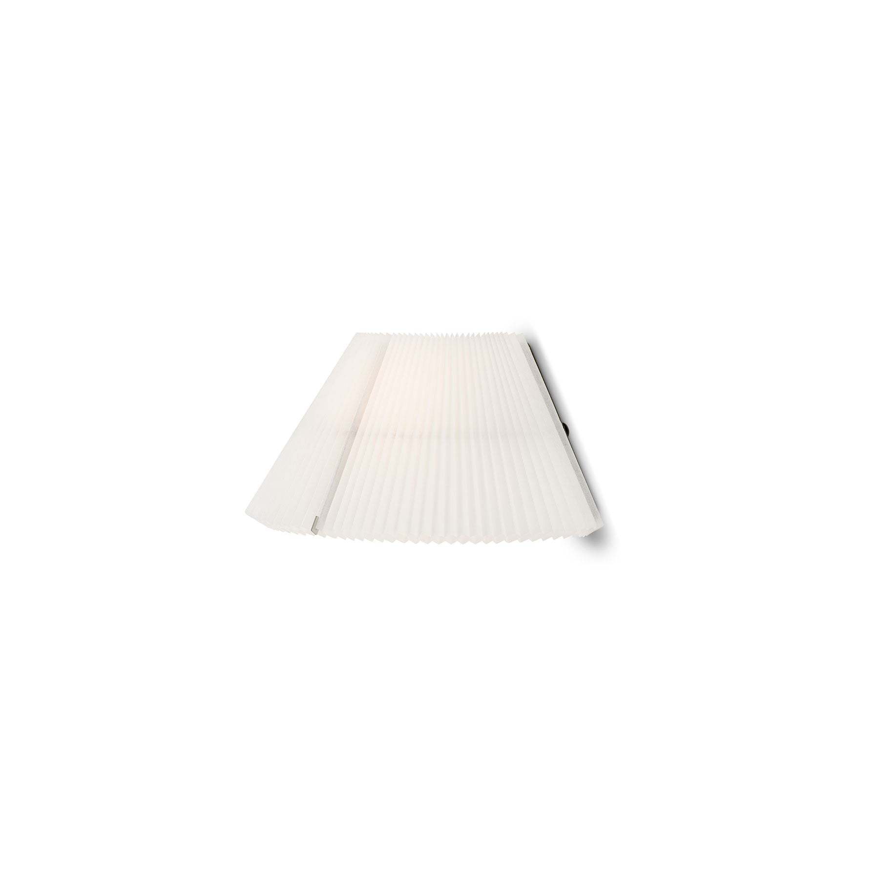 Nebra Wall Lamp - District Furniture