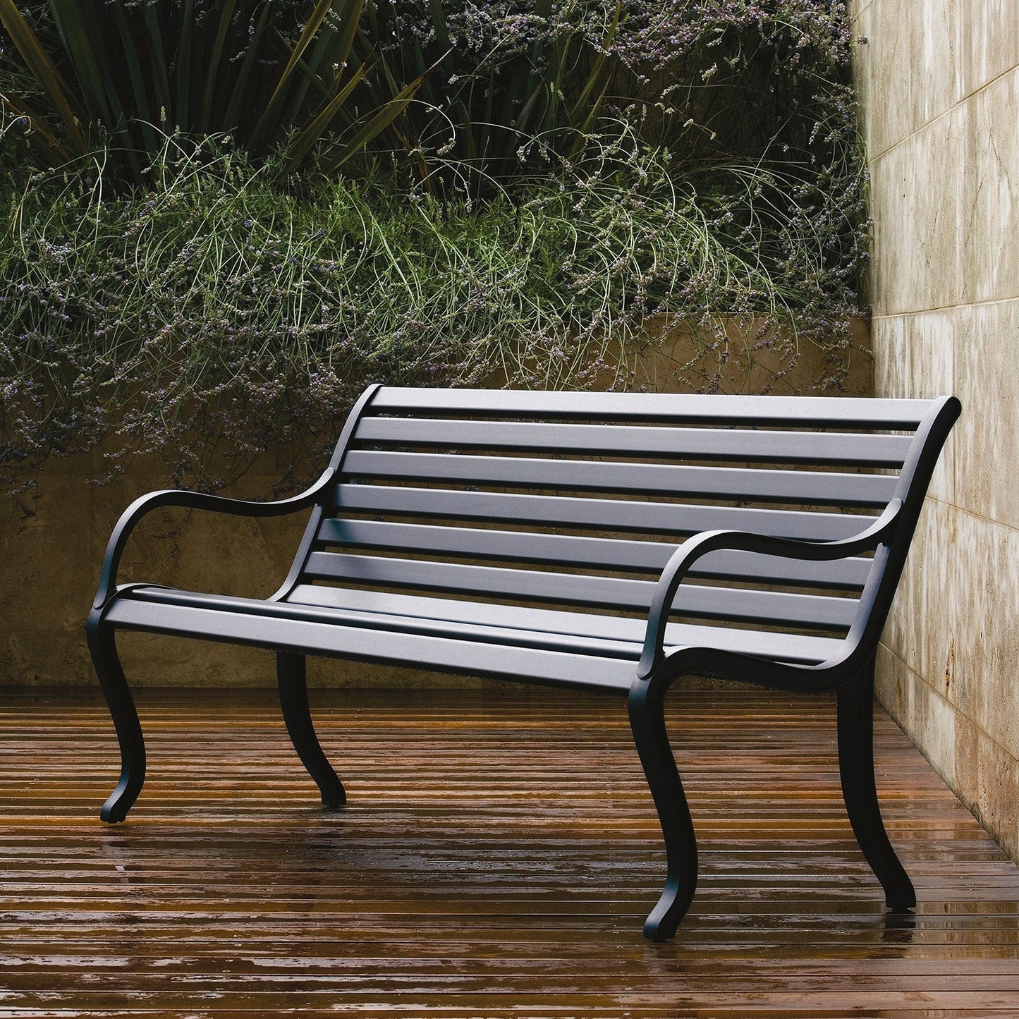 Oasi Bench - District Furniture
