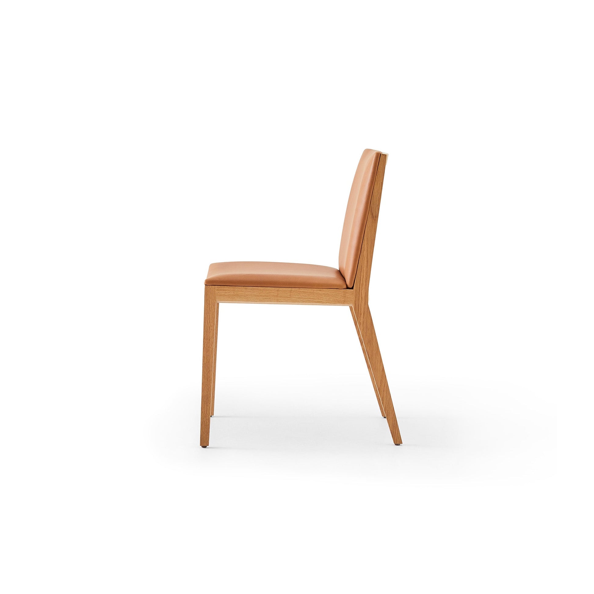 Oscar Chair - District Furniture