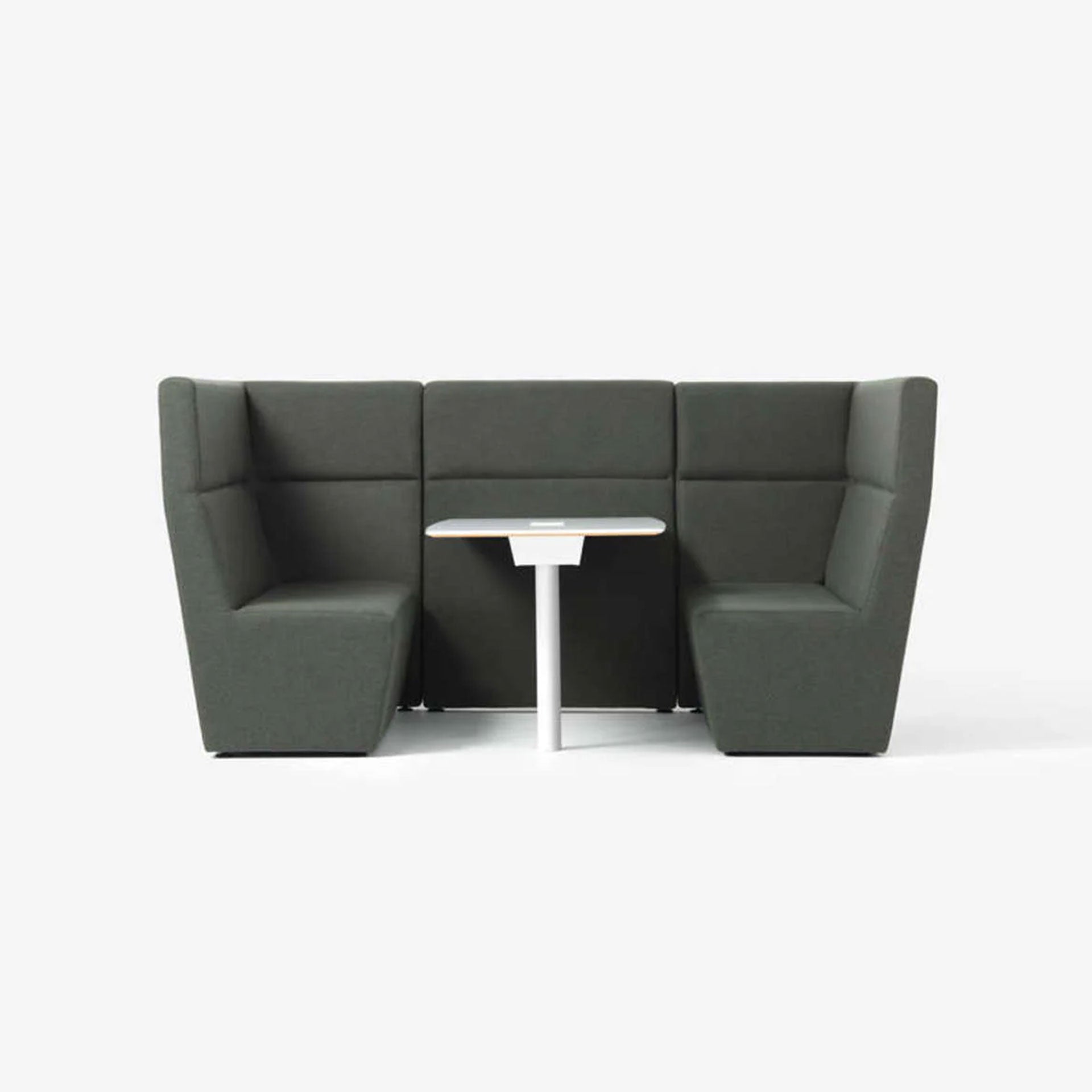 Paramount Quarters - Single Seat - District Furniture