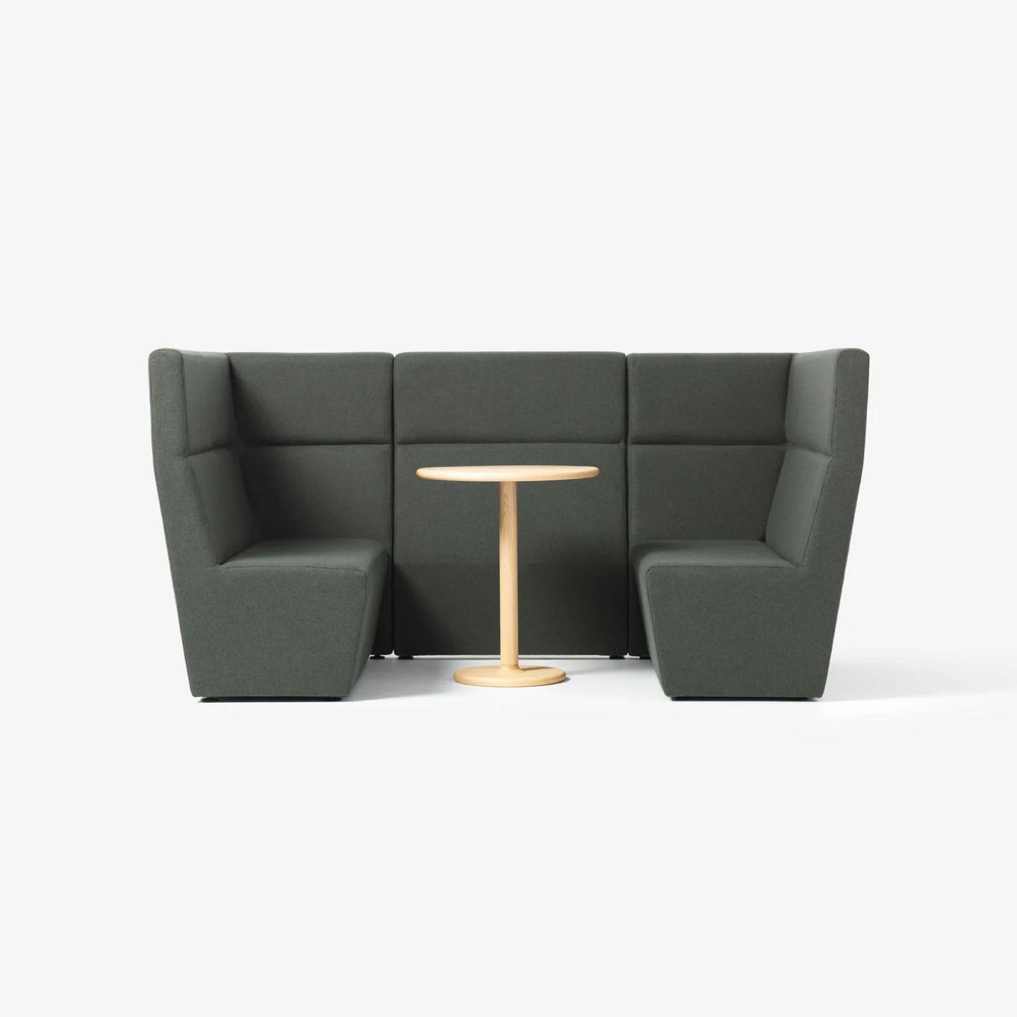 Paramount Quarters - Single Seat - District Furniture