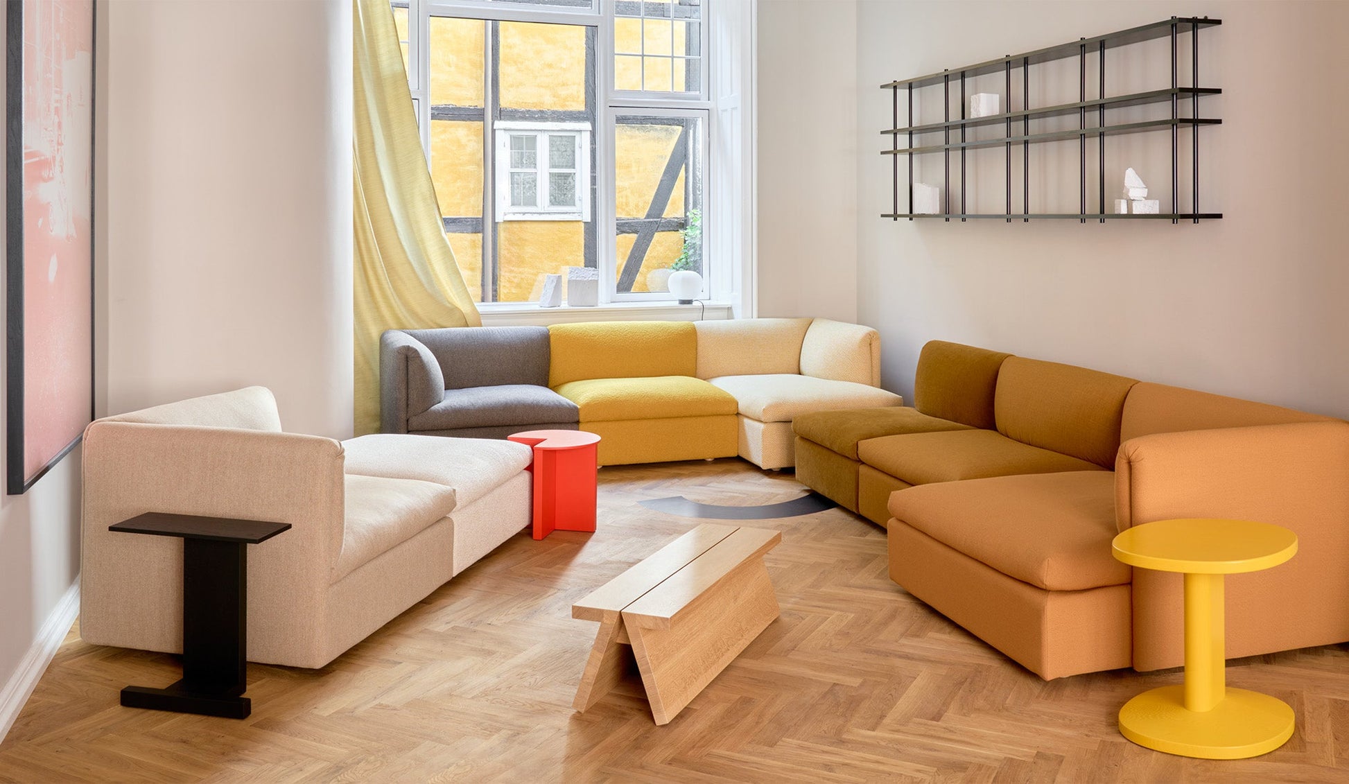 Retreat Sofa - District Furniture