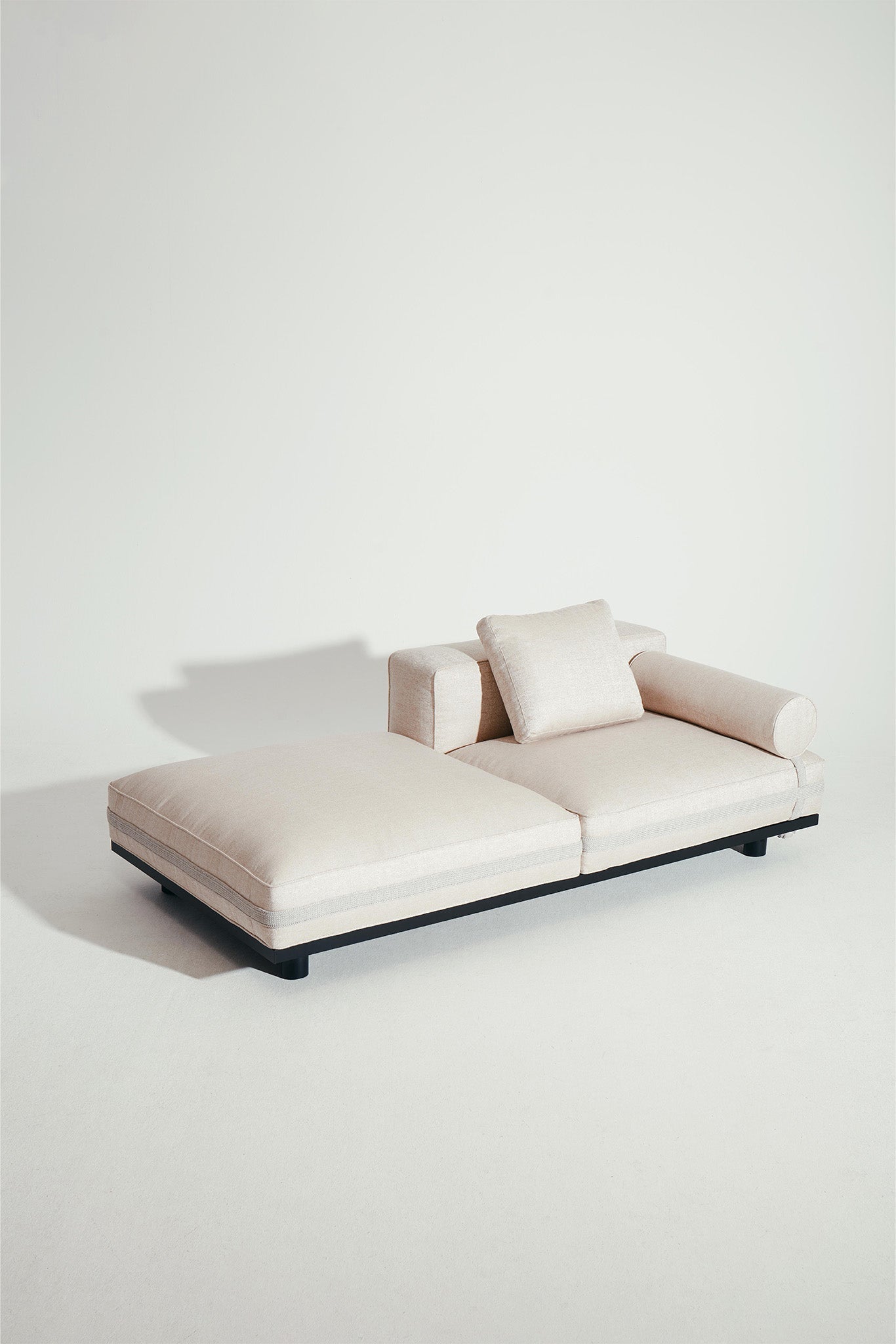 Saint-Rémy Modular Sofa - District Furniture