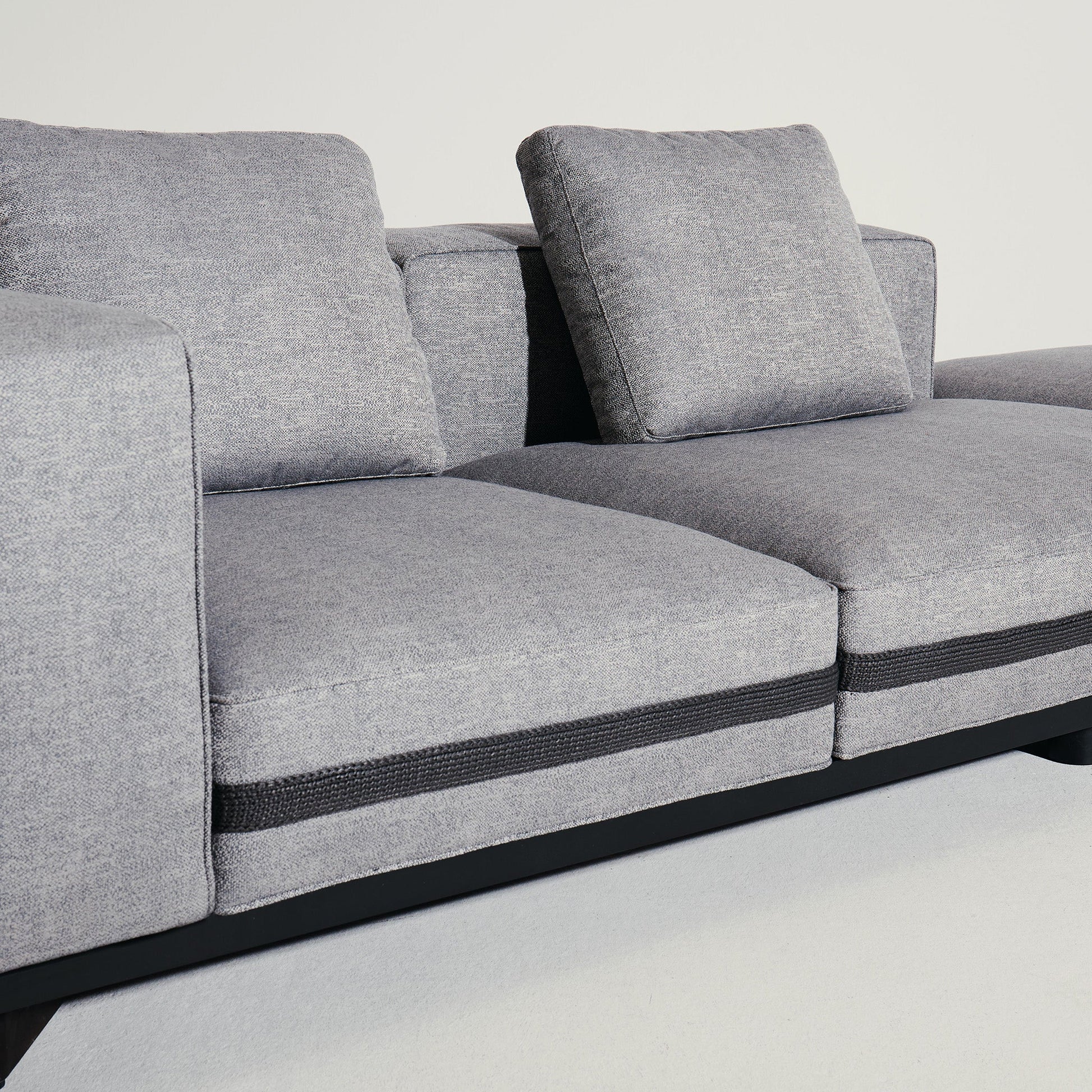 Saint-Rémy Modular Sofa - District Furniture